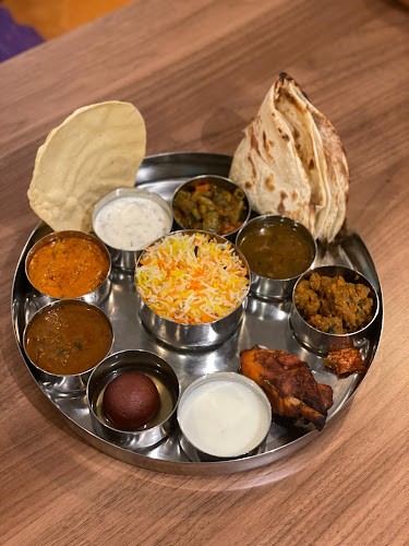 Taal Indian Cuisine ® - Gastronomi dan perhotelan