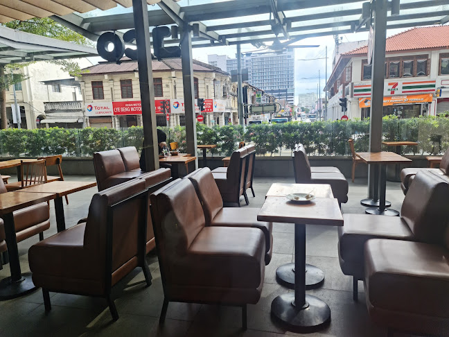 G06 & G08, Ground Floor, 1st Avenue Mall, 182, Jalan Magazine, 10300 George Town, Penang