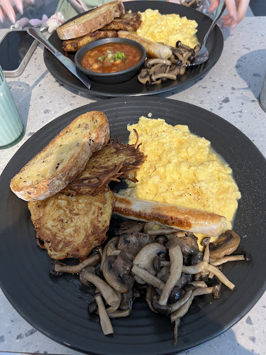 Opinii despre The Replacement - Lodge & Kitchen în Johor Bahru - Gastronomi dan perhotelan