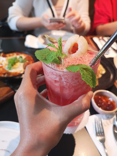 Naj & Belle Cafe Bangsar - Gastronomi dan perhotelan