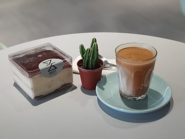 DRIFT COFFEE - Gastronomi dan perhotelan