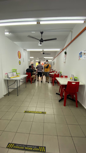 Majestic Noodles Bar 大世面 (Formerly Ah Kor Kopitiam) - Gastronomi dan perhotelan