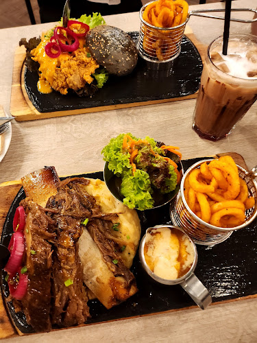 Opinii despre The Place Steak Houze în Alor Setar - Gastronomi dan perhotelan