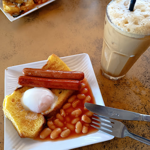 Kaya & Toast - Gastronomi dan perhotelan