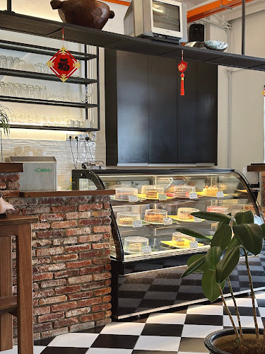 166 & 168, Jln Padungan, 93100 Kuching, Sarawak