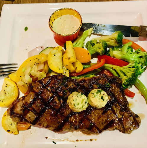 TGI Fridays | 1 Utama • Old Wing - Petaling Jaya