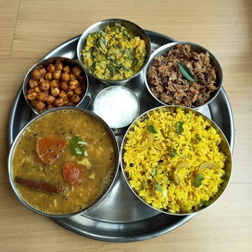 One Millennium Caterers - Gastronomi dan perhotelan