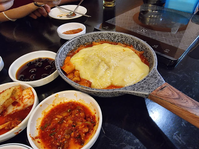 Koreana - Gastronomi dan perhotelan