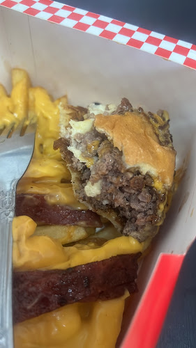 Chubbs Jalan Tun Jugah Outlet - Gastronomi dan perhotelan