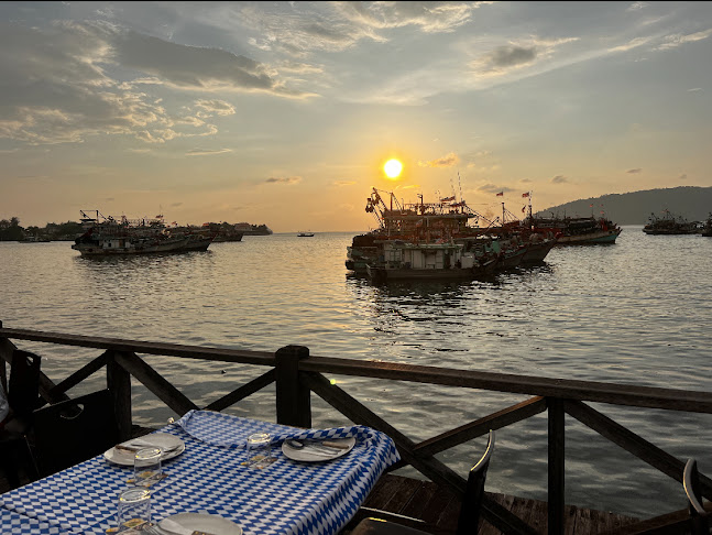 Toscani's Wine & Dine Cafe - Gastronomi dan perhotelan