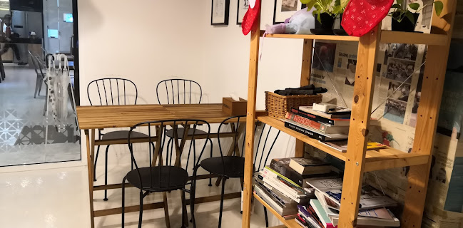 Comentarii opinii despre 100 houz coffee & breakfast