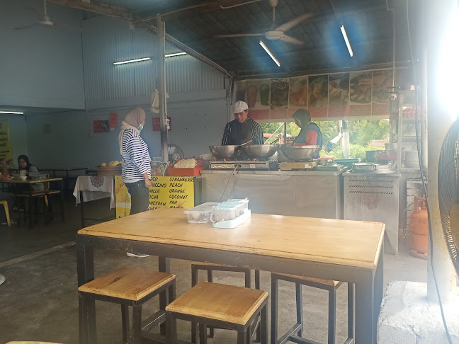 Thai Kopitiam Bamboo Junior - Gastronomi dan perhotelan