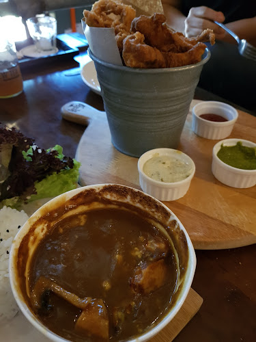 JWC, The Factory 30 - Gastronomi dan perhotelan