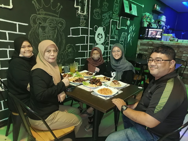 Opinii despre BIG BEAR STATION în Kajang - Gastronomi dan perhotelan