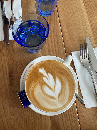 Lot B3#01-03A No.7 Molek Pine 3 Apartment, Jalan Molek 1/27, Taman Molek, 81100 Johor Bahru, Johor Darul Ta'zim