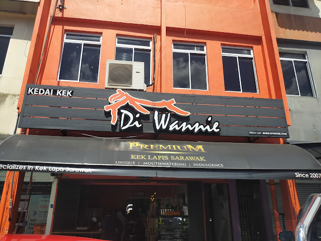 Di Wannie Kek Lapis Sarawak