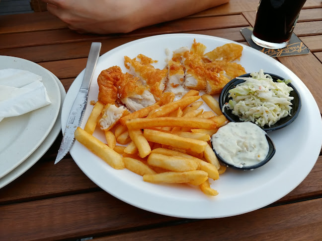 The Shamrock Irish Bar - Gastronomi dan perhotelan