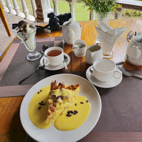 English Tea House & Restaurant