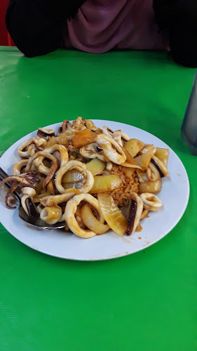 Gerai Nasi Goreng Udang Ipoh, Perak. - Gastronomi dan perhotelan