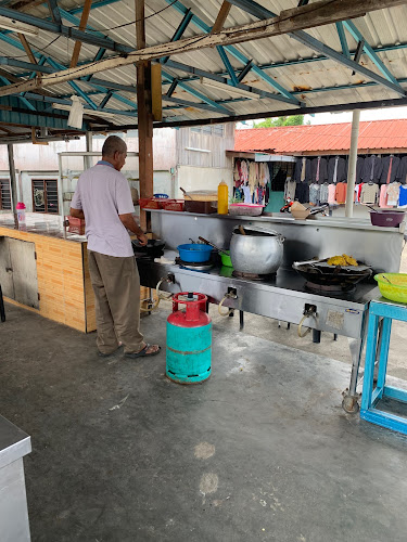 Opinii despre Restoran Nuriman în Kuala Kurau - Gastronomi dan perhotelan