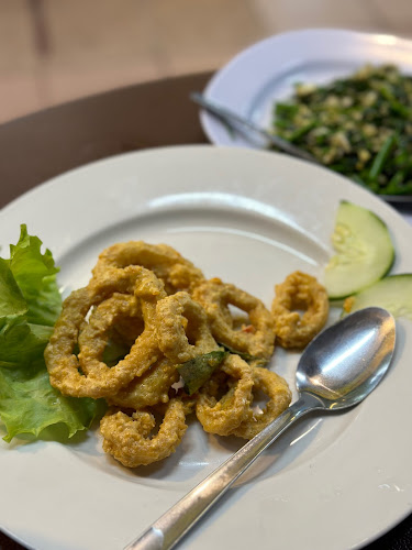 One To Six Seafood Restaurant - Gastronomi dan perhotelan