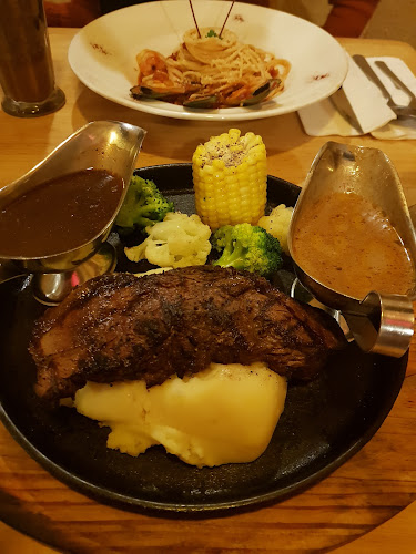 Comentarii opinii despre The Cave Restaurant