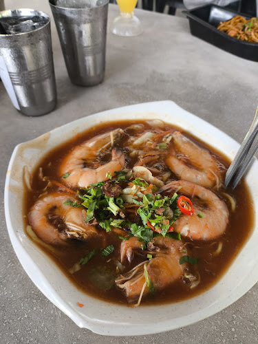 Opinii despre Restoran Mee Udang Mak Jah în Kuala Sepetang - Gastronomi dan perhotelan