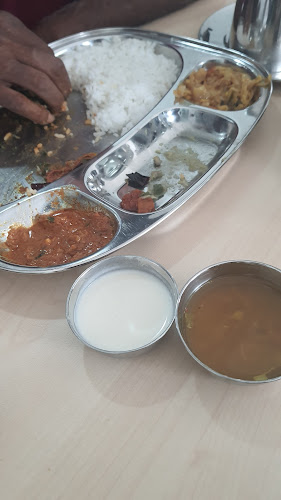 Opinii despre Sathiyanery Vegetarian Food Centre în Kuala Lumpur - Gastronomi dan perhotelan