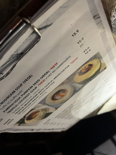 Rewine Bistro & Dine - Gastronomi dan perhotelan