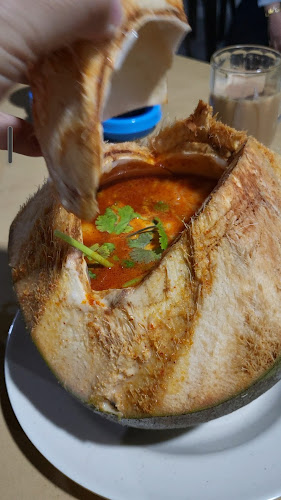 Tokmi Station - Gastronomi dan perhotelan