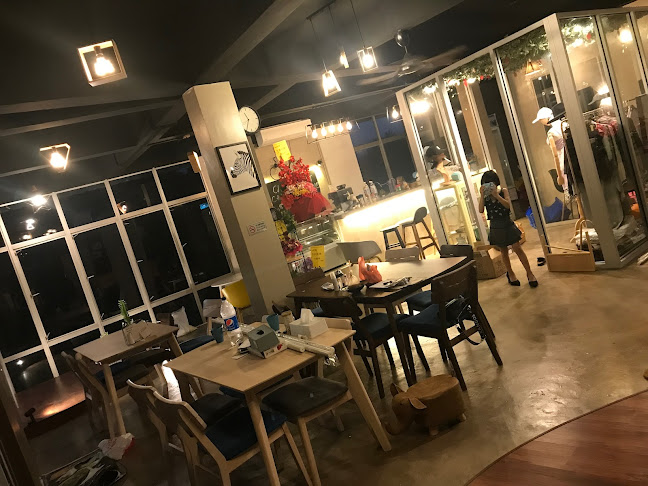 Class Meet Cafe And Boutique