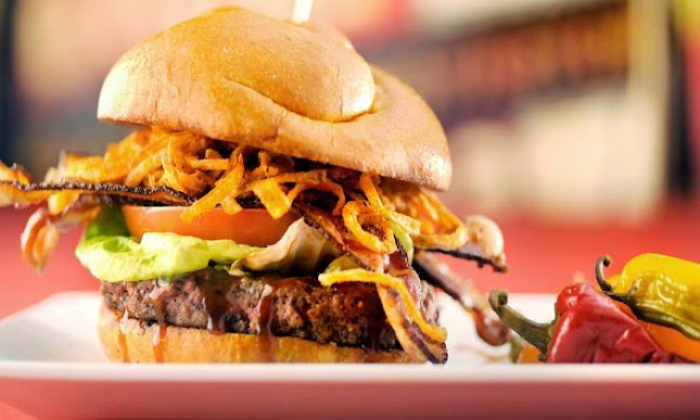 Comentarii opinii despre Sausage KL Cafe & Deli