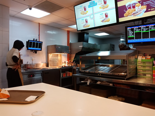 Comentarii opinii despre A&W 1st Avenue