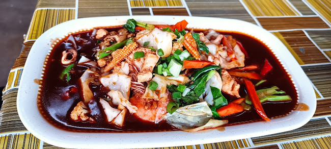 Opinii despre Zanis Seafood And Tomyam în Chukai - Gastronomi dan perhotelan