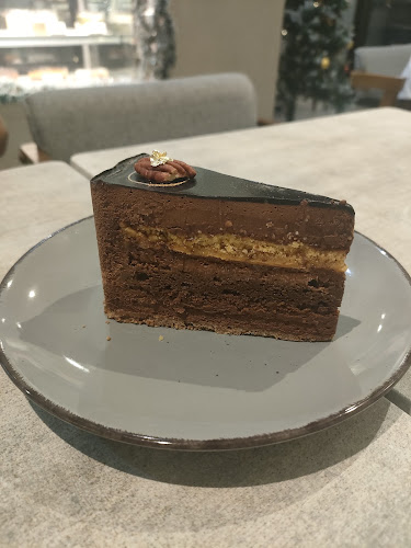 70G, Jalan SS 21/62, Damansara Utama, 47400 Petaling Jaya, Selangor