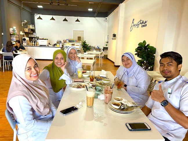 Wisma Sio Sam Ong, 211, Jalan Sultan Yahya Petra, 15200 Kota Bharu, Kelantan