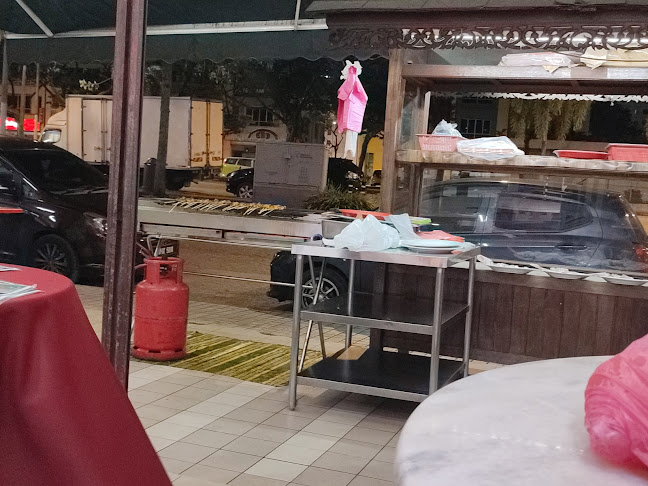 Restoran Satay Station - Gastronomi dan perhotelan