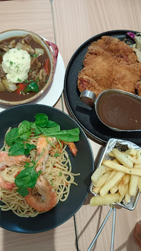 Opinii despre Emilyns & Cafe în Shah Alam - Gastronomi dan perhotelan