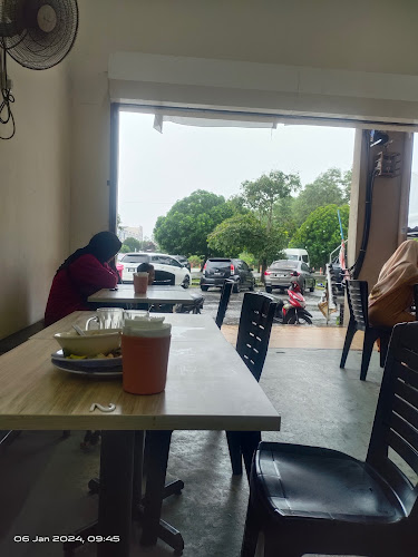 Opinii despre NASI DAGANG MOK KITER (Kak Pah Nasi Dagang) în Kuala Terengganu - Gastronomi dan perhotelan