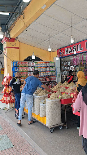 8, Jln Sultan Idris Shah, 32200 Lumut, Perak