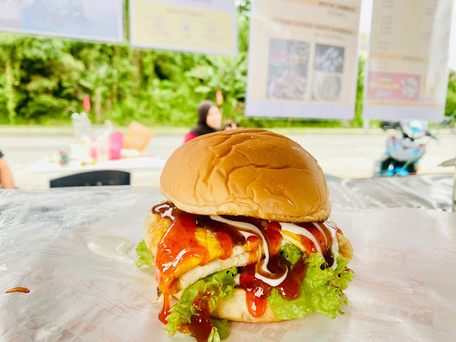 Opinii despre Epic Burger Kajang în Kajang - Gastronomi dan perhotelan