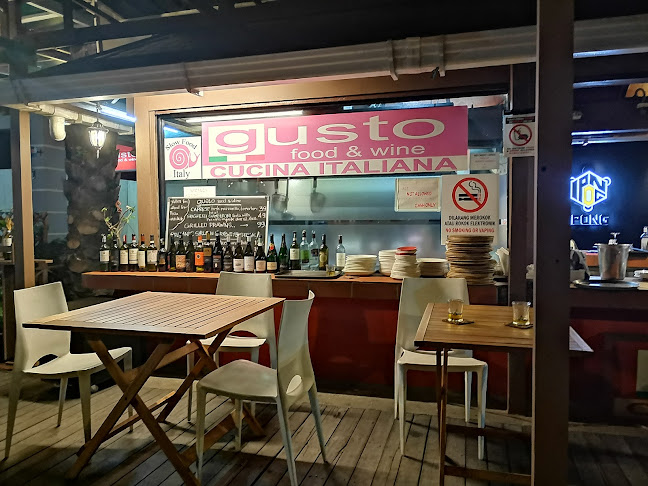 Opinii despre Gusto Food & Wine Cucina Italiana în Kota Kinabalu - Gastronomi dan perhotelan