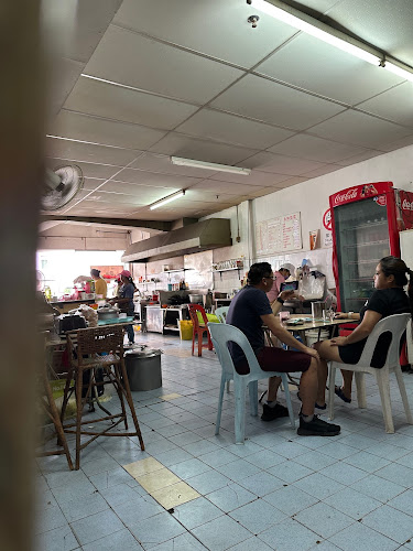 Opinii despre Yong Ho Cafe în Miri - Gastronomi dan perhotelan