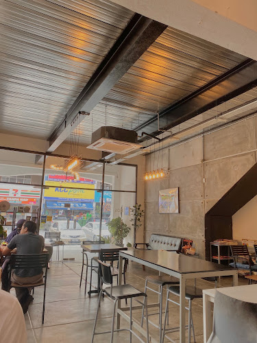 Comentarii opinii despre Dos Cafe