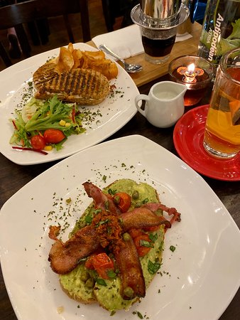 G37 & GK1, Ground Floor, Atria Shopping Gallery, Jalan SS 22/23, Damansara Jaya, 47400 Petaling Jaya, Selangor