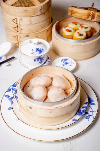 Jade Pavilion - Gastronomi dan perhotelan