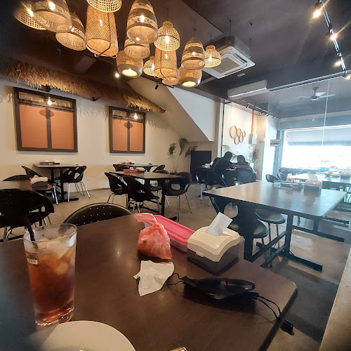 Ayam Penyet Kuala Selangor - Gastronomi dan perhotelan