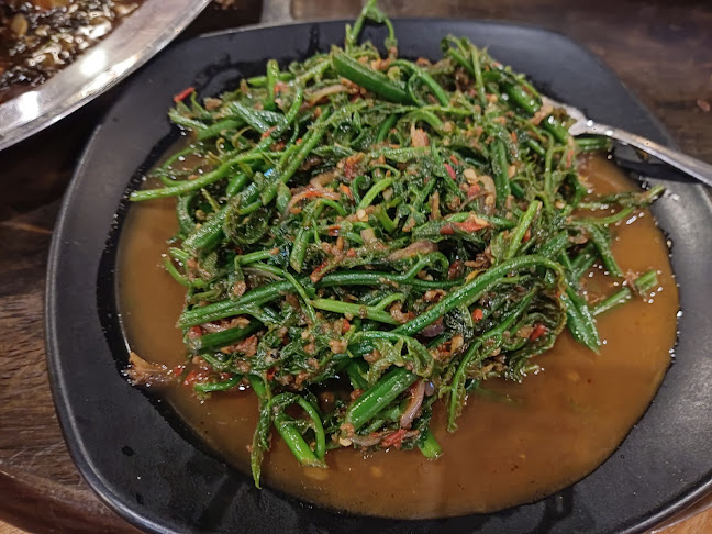 Opinii despre Y Food Box Restaurant (Sitiawan) Sdn Bhd în Sitiawan - Gastronomi dan perhotelan