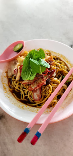 Yummy Food Garden Menglembu - Gastronomi dan perhotelan