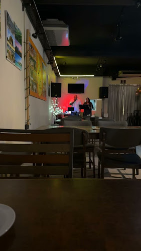 KANDY RESTOBAR - Gastronomi dan perhotelan